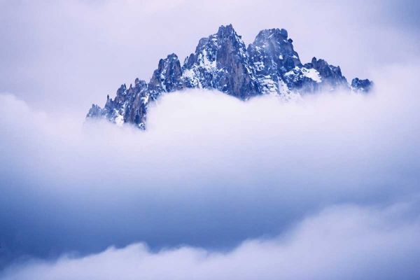 Idaho, Sawtooth Range Mountain peaks wtih clouds
